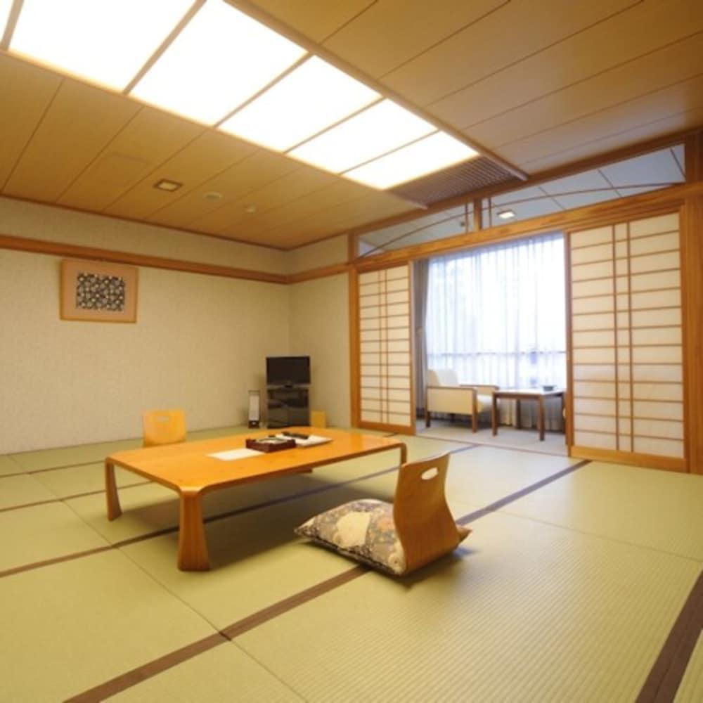 Yufuin Kotobuki Hananosho Bagian luar foto
